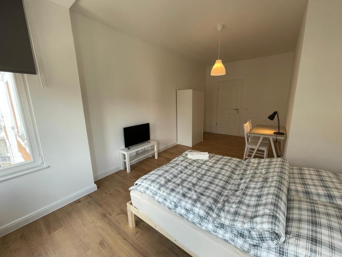 Boutique Hotel Pension Luisengruen Kueche 1Gbs Wlan Netflix Disney Magentatv Chemnitz Bagian luar foto